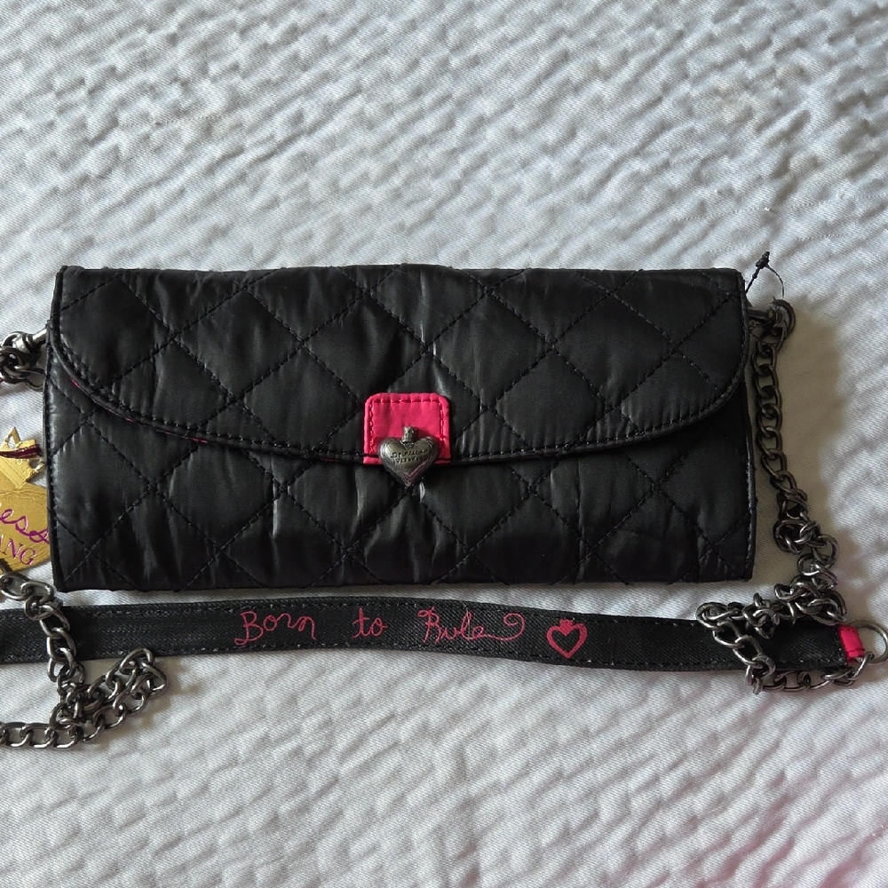 Princess Vera Wang Black Quilted Crossbody/Wallet Clutch. NWT